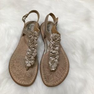 BOC Born Concept Thong Sandals Pewter Metallic 🌸
